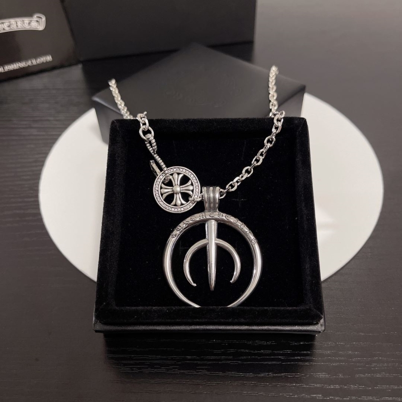 Ch**me He**ts necklaces